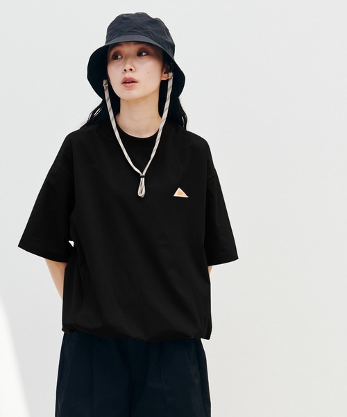 KELTY（ケルティ）の「ラッシュ コンフォート S/S ティーシャツ（Tシャツ/カットソー・レディース・ブラック/ベージュ/チャコールグレー/ブルー・M/L/XL/S）」の2枚目の写真