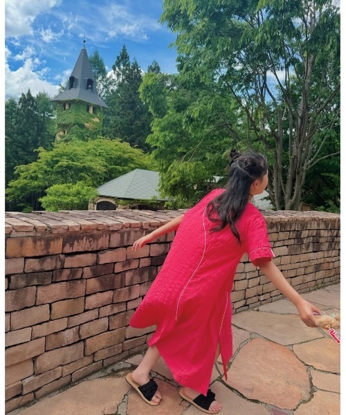 unica（ユニカ）の「ウェーブ調スリットスリーブワンピース（ワンピース・キッズ・レッド/グリーン/ブラック・S/M/L/XL）」の17枚目の写真