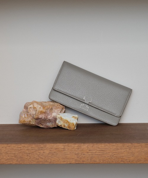 【美品】IACUCCI イアクッチ アバ ウォレット CERVO グレージュ IACUCCI(イアクッチ)｜アバ ウォレット CERVO/ピンクベージュ の通販