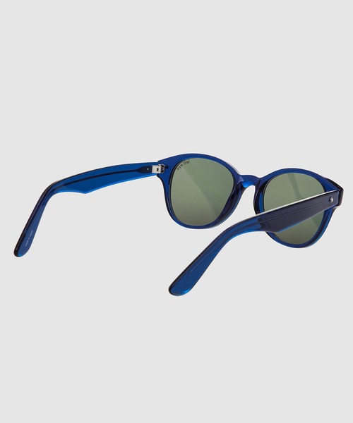 TAKAHIROMIYASHITATheSoloIst.（タカヒロミヤシタザソロイスト）の「kurdt（サングラス・メンズ・ブルー/レッド系その他・ONESIZE）」の3枚目の写真