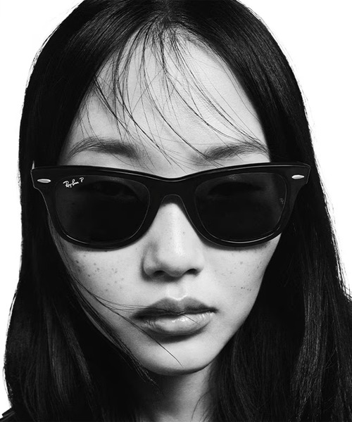 Ray-Ban（レイバン）の「Ray-Ban/レイバン サングラス Original Wayfarer Classic 紫外線対策 UV対策 0RB2140F-601SR（サングラス・メンズ・ブラック×ブルー・FREE）」の10枚目の写真