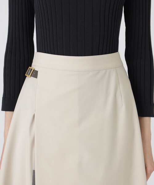 BLUE LABEL CRESTBRIDGE（ブルーレーベルクレストブリッジ）の「サイロスパンクリアツイルパーシャルスカート（スカート・レディース・ベージュ/イエロー/ダークネイビー・36/38）」の14枚目の写真