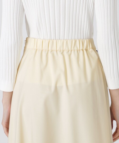 BLUE LABEL CRESTBRIDGE（ブルーレーベルクレストブリッジ）の「サイロスパンクリアツイルパーシャルスカート（スカート・レディース・ベージュ/イエロー/ダークネイビー・36/38）」の6枚目の写真