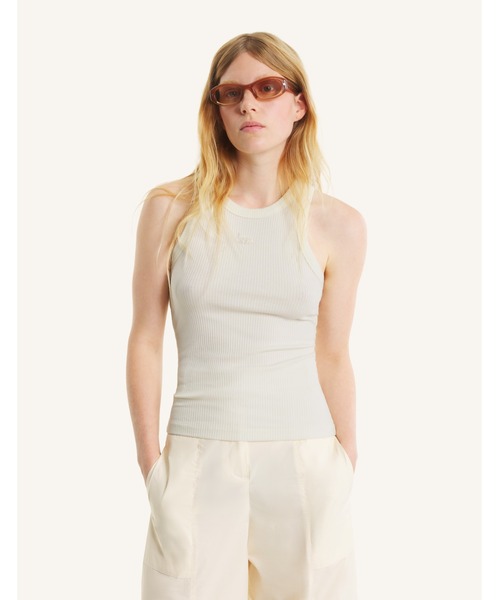 Maison Kitsune（メゾンキツネ）の「BABY FOX PATCH RIBBED TANK TOP（タンクトップ・レディース・ネイビー/ライトピンク/ライトグレー/アイボリー・XS/S/M/L/XL）」の9枚目の写真