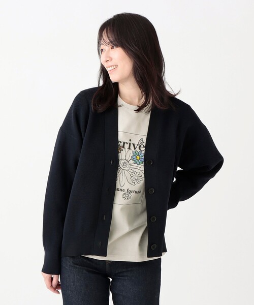 Afternoon Tea(アフタヌーンティー)の「パッチワークフラワーTシャツ/リバティプリント(Tシャツ/カットソー・レディース・オフホワイト/アイボリー/ネイビー・MEDIUM)」の3枚目の写真