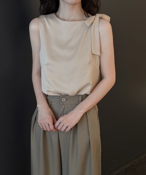 on:nue（オンニュ）の「【on:nue】[お気に入り登録数10,000突破！][着用動画あり！/3色展開] ワンショルダーリボンブラウス（シャツ/ブラウス・レディース・ベージュ/アイボリー/ブラック・FREE）」の16枚目の写真