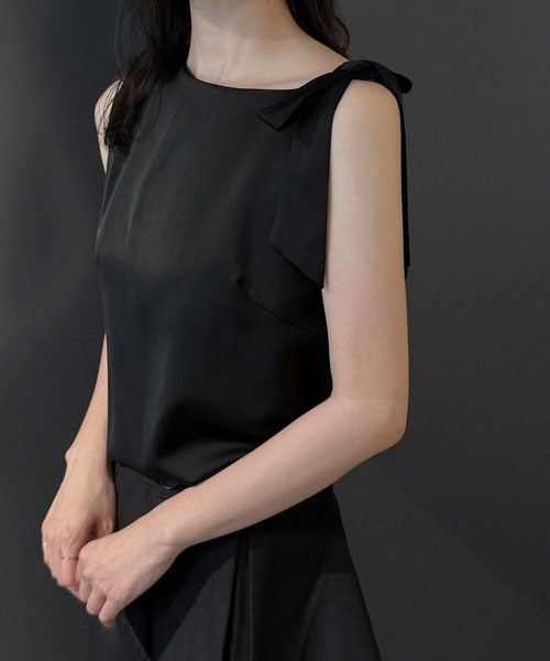 on:nue（オンニュ）の「【on:nue】[お気に入り登録数10,000突破！][着用動画あり！/3色展開] ワンショルダーリボンブラウス（シャツ/ブラウス・レディース・ベージュ/アイボリー/ブラック・FREE）」の22枚目の写真
