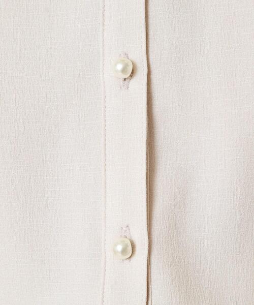 ITS'DEMO(イッツデモ)の「【UVケア/吸水速乾/洗濯機OK/冷感】麻調合繊タックブラウス<ラク服シリーズ>(シャツ/ブラウス・レディース・ネイビー系2/ホワイト系5/サックスブルー/ナチュラル/ブルー・00)」の11枚目の写真