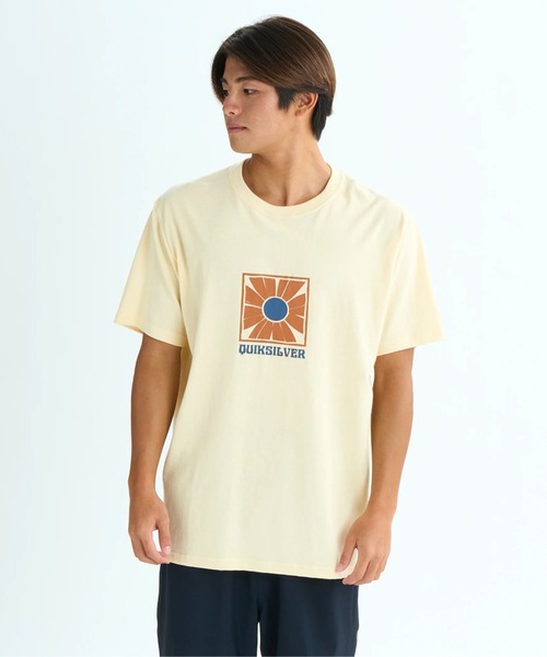 Quiksilver(クイックシルバー)の「BLOOMY ST /クイックシルバーデイジーグラフィック天竺半袖Tシャツ(Tシャツ/カットソー・メンズ・ホワイト/ブラック/イエロー/カーキ・X-LARGE/MEDIUM/LARGE)」の4枚目の写真