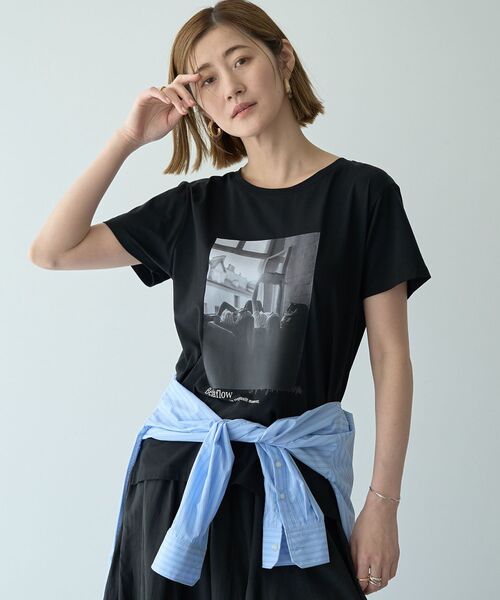 YECCA VECCA(イェッカヴェッカ)の「フォトプリントTee(Tシャツ/カットソー・レディース・オフホワイト/ブラック・FREE)」の1枚目の写真