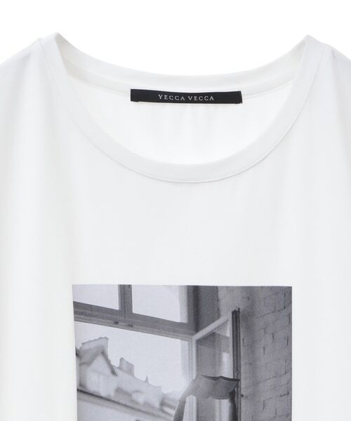 YECCA VECCA(イェッカヴェッカ)の「フォトプリントTee(Tシャツ/カットソー・レディース・オフホワイト/ブラック・FREE)」の19枚目の写真
