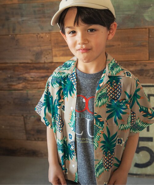 BREEZE(ブリーズ)の「【吸水速乾/リンク】イージーケア リゾート半袖シャツ_ジュニア対応(シャツ/ブラウス・キッズ・グリーン/サーモンピンク/オフホワイト/ベージュ/ネイビー・90/100/110/120/80/130/140)」の1枚目の写真