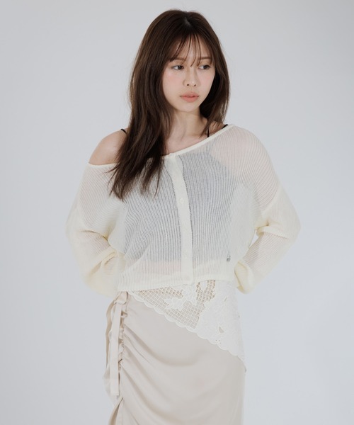 SENEE(セニー)の「cropped sheer cardigan(クロップドシアーカーディガン)(カーディガン/ボレロ・レディース・グレー/アイボリー/ブラック・FREE)」の5枚目の写真