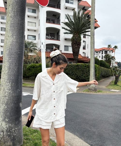 ROXY（ロキシー）の「BISOUS FANCY SHIRT／ロキシーリネンクロシェ半袖シャツ（シャツ/ブラウス・レディース・ホワイト・X-SMALL/MEDIUM/SMALL）」の13枚目の写真