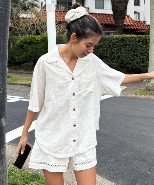 ROXY（ロキシー）の「BISOUS FANCY SHIRT／ロキシーリネンクロシェ半袖シャツ（シャツ/ブラウス・レディース・ホワイト・X-SMALL/MEDIUM/SMALL）」の19枚目の写真