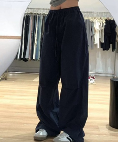 gossip!ロサンゼルス(ゴシップロサンゼルス)の「YUGA ワイドレッグカジュアルパンツ(カーゴパンツ・レディース・ネイビー/グレー/ブラック・L/M)」の6枚目の写真