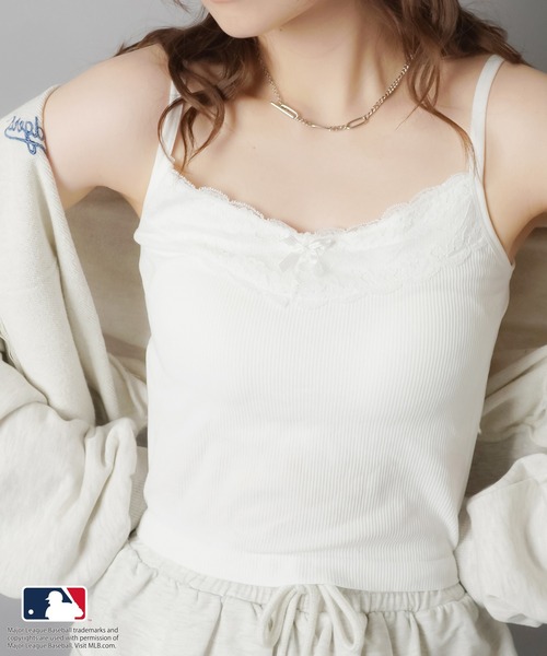 SPINNS（スピンズ）の「カップ付きキャミソール/リボン/レース（キャミソール・レディース・グレー/ブラック/ホワイト・ONESIZE）」の2枚目の写真