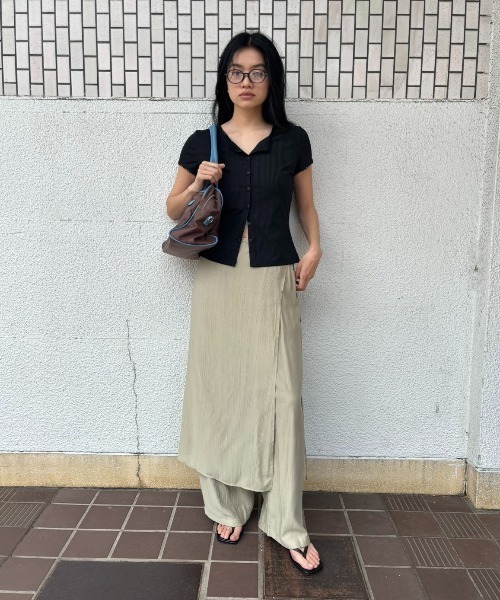FUULLY STUDIO(フーリィーステューディオ)の「ピコレースショートスリーブリブカーデ(Tシャツ/カットソー・レディース・ブラック/ライトベージュ/ブラウン・FREE)」の10枚目の写真
