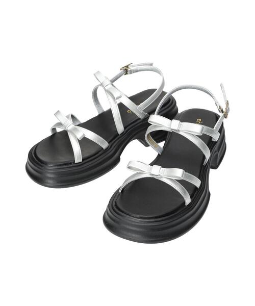 ehka sopo（エヘカソポ）の「ナローリボンサンダル（サンダル・レディース・オフホワイト/シルバー/ブラック・M/L）」の5枚目の写真
