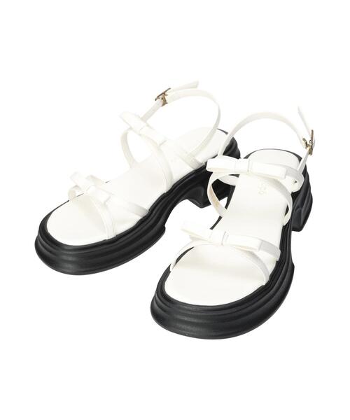 ehka sopo（エヘカソポ）の「ナローリボンサンダル（サンダル・レディース・オフホワイト/シルバー/ブラック・M/L）」の6枚目の写真