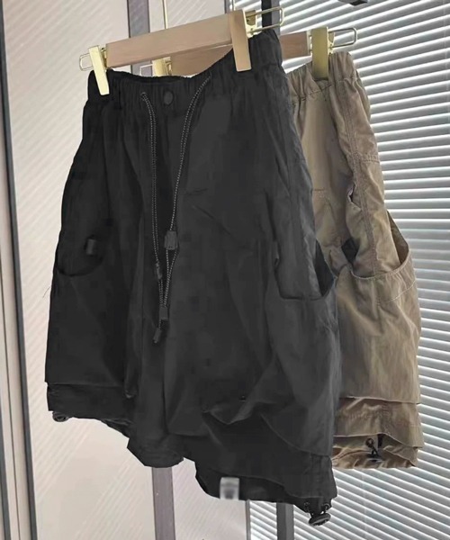NOWLE(ノウル)の「【NOWLE】マルチポケット ハーフ カーゴパンツ(カーゴパンツ・メンズ・ブラック/ベージュ・MEDIUM/LARGE)」の5枚目の写真