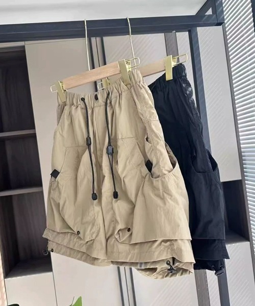 NOWLE(ノウル)の「【NOWLE】マルチポケット ハーフ カーゴパンツ(カーゴパンツ・メンズ・ブラック/ベージュ・MEDIUM/LARGE)」の9枚目の写真
