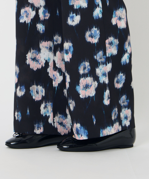 IENA（イエナ）の「シェードフラワーパンツ（その他パンツ・レディース・ブラック・36/38/40）」の12枚目の写真