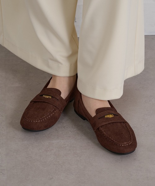 SETUP7(セットアップセブン)の「通勤にもデイリーにも使える♪【SETUP7】コインローファー フラットローファー ペニーローファー/合皮/スウェード/ローヒール/通勤/オフィス/カジュアル/レディース KNF142(ローファー・レディース・ダークブラウン/ベージュ/ブラック・36/37/38/39)」の2枚目の写真