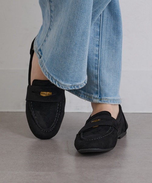 SETUP7(セットアップセブン)の「通勤にもデイリーにも使える♪【SETUP7】コインローファー フラットローファー ペニーローファー/合皮/スウェード/ローヒール/通勤/オフィス/カジュアル/レディース KNF142(ローファー・レディース・ダークブラウン/ベージュ/ブラック・36/37/38/39)」の4枚目の写真