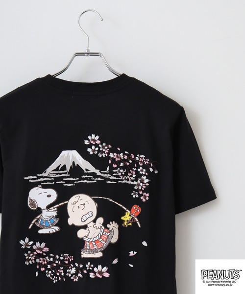 PEANUTS(ピーナッツ)の「PEAUTS 和柄 刺繍&プリント 天竺半袖Tシャツ(Tシャツ/カットソー・メンズ・ブラック/ホワイト・M/L/LL)」の2枚目の写真