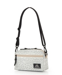 GREGORY（グレゴリー）の「パデッドショルダーポーチM PADDED SHOULDER POUCH M スノーレオパード（ショルダーバッグ）」