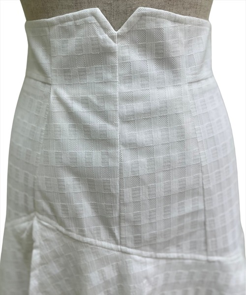 AND COUTURE（アンドクチュール）の「レースティアードスカート（スカート・レディース・ホワイト系その他/ブラック系その他・SMALL/MEDIUM）」の4枚目の写真