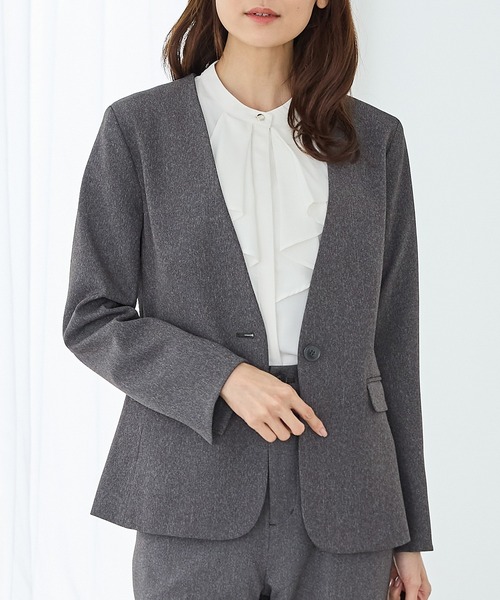 Honeys（ハニーズ）の「【ストレッチ・マシンウォッシャブル・イージーケア】カラーレスジャケット（ノーカラージャケット・レディース・ブラック/ヘザーチャコール/ネイビー/ダークベージュ・L/M/S/3L/LL）」の2枚目の写真