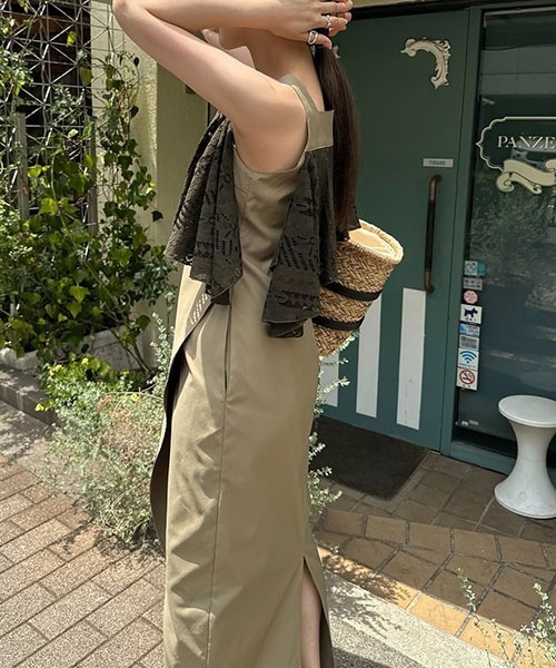 WILLFULLY(ウィルフリー)の「lace asymmetry frill cocoon OP(ワンピース・レディース・ブラック/ホワイト系その他/カーキブラウン・FREE)」の18枚目の写真