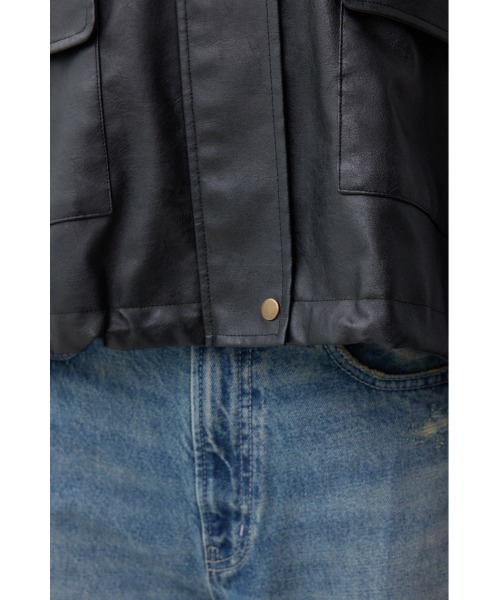 AZUL by moussy(アズールバイマウジー)の「フェイクレザーショートブルゾン(ブルゾン・レディース・ダークブラウン/ブラック・FREE)」の12枚目の写真