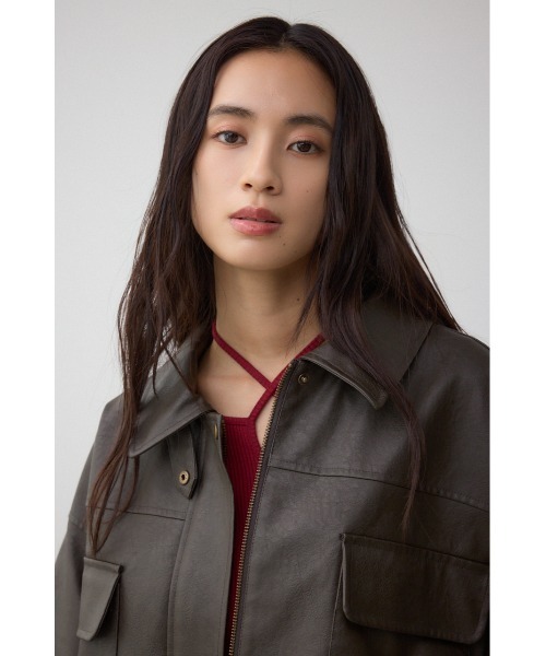 AZUL by moussy(アズールバイマウジー)の「フェイクレザーショートブルゾン(ブルゾン・レディース・ダークブラウン/ブラック・FREE)」の18枚目の写真