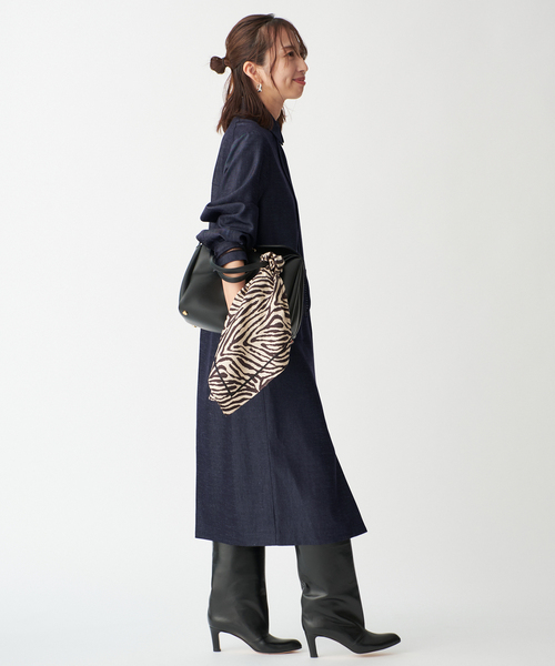 VERMEIL par iena(ヴェルメイユパーイエナ)の「Room no.8 BLACK ルームエイトブラック TRI/TWILL COMBI LACE DRE BR80-244-35690(ワンピース・レディース・ネイビー・FREE)」の4枚目の写真