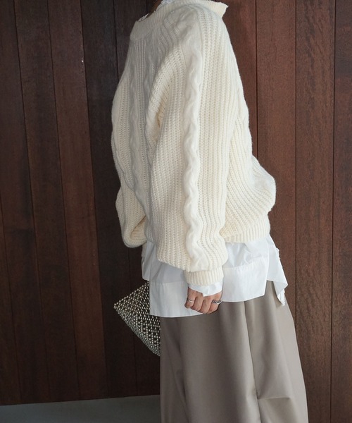 chuclla（チュクラ）の「キーネック ケーブルニットトップ chw25a039（ニット/セーター・レディース・アイボリー/ブラック・FREE）」の7枚目の写真