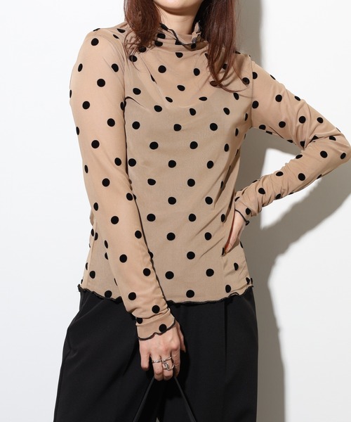 crossi(クロッシー)の「フロッキー 水玉柄ドット チュールレース長袖カットソー(Tシャツ/カットソー・レディース・ブラック/ベージュ/ホワイト・FREE)」の11枚目の写真