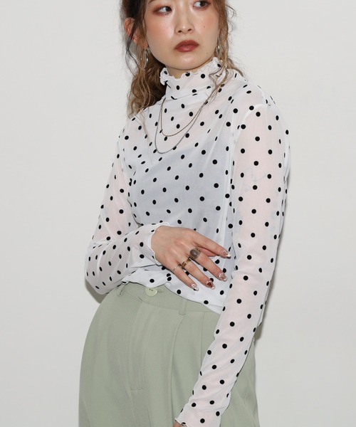 crossi(クロッシー)の「フロッキー 水玉柄ドット チュールレース長袖カットソー(Tシャツ/カットソー・レディース・ブラック/ベージュ/ホワイト・FREE)」の22枚目の写真