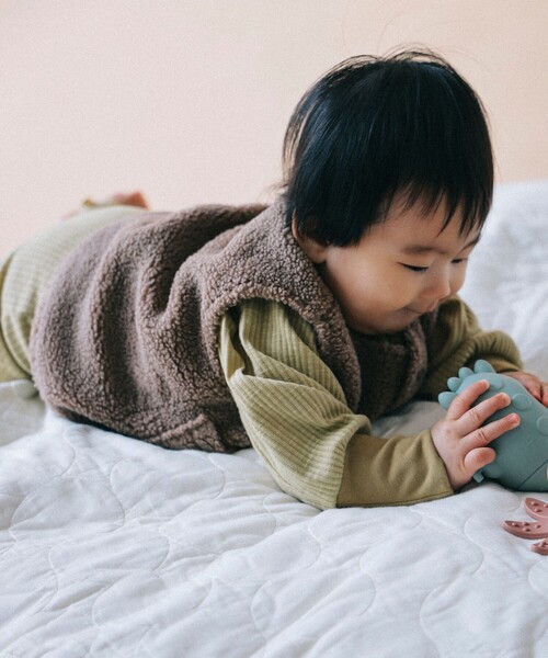 BEAMS mini（ビームスミニ）の「【WEB限定】ベビー ボア ベスト 2025FW（70～80cm）（ベスト・キッズ・ブラウン系その他4/ホワイト系その他5・80/70）」の5枚目の写真