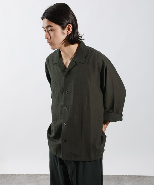 BAYFLOW（ベイフロー）の「[セットアップ可]クールタッチリネン長袖シャツ【接触冷感】（シャツ/ブラウス・メンズ・カーキ/チャコールグレー・MEDIUM/LARGE）」の2枚目の写真