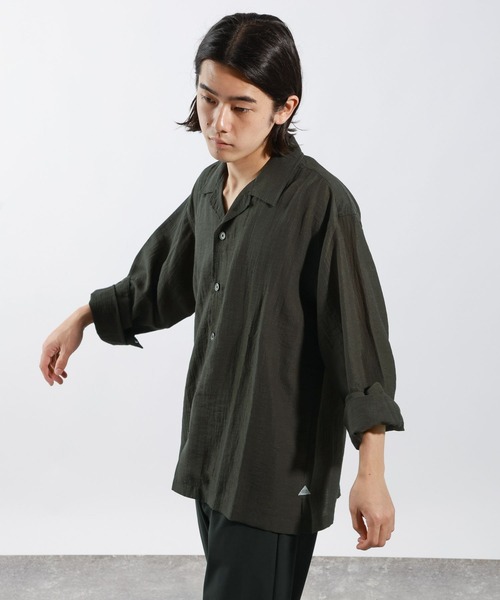 BAYFLOW（ベイフロー）の「[セットアップ可]クールタッチリネン長袖シャツ【接触冷感】（シャツ/ブラウス・メンズ・カーキ/チャコールグレー・MEDIUM/LARGE）」の4枚目の写真