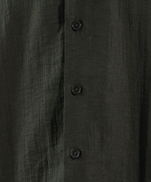 BAYFLOW（ベイフロー）の「[セットアップ可]クールタッチリネン長袖シャツ【接触冷感】（シャツ/ブラウス・メンズ・カーキ/チャコールグレー・MEDIUM/LARGE）」の5枚目の写真
