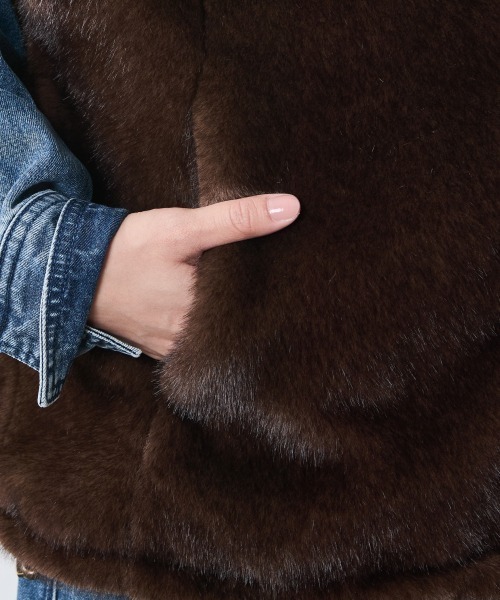 CHIC STYLE（シックスタイル）の「フェイクファーベスト＜大きいサイズ有＞シックスタイル（ベスト・レディース・ブラウン系/グレー系・M/L/LL/3L/4L/5L）」の16枚目の写真