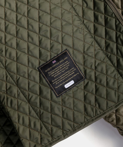 LAVENHAM（ラベンハム）の「Black Edition Lightweight Zipped Bomber Jacket Mens / ブラック エディション ライトウェイト ジップド ボンバー ジャケット メンズ（その他アウター・メンズ・ライトカーキ/ブラック・L/M/S）」の4枚目の写真