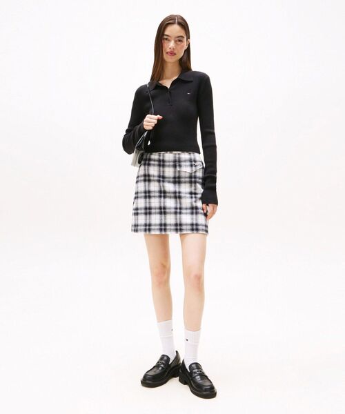 tommy jeans(トミー ジーンズ)の「エッセンシャルロングスリーブポロセーター(ニット/セーター・レディース・ホワイト/ブラック・MEDIUM/SMALL/X-SMALL)」の4枚目の写真