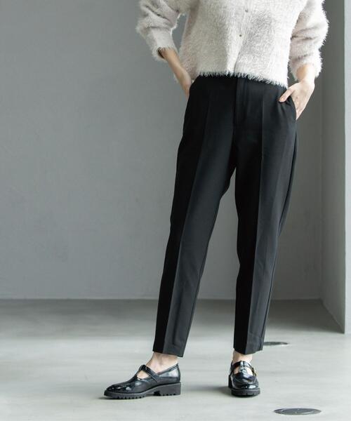 OPAQUE.CLIP（オペークドットクリップ）の「ウォームタッチ テーパードパンツ【洗濯機洗OK/ストレッチ】（その他パンツ・レディース・ブラック/ブラック系/オフホワイト・38/40/36/34/42）」の21枚目の写真