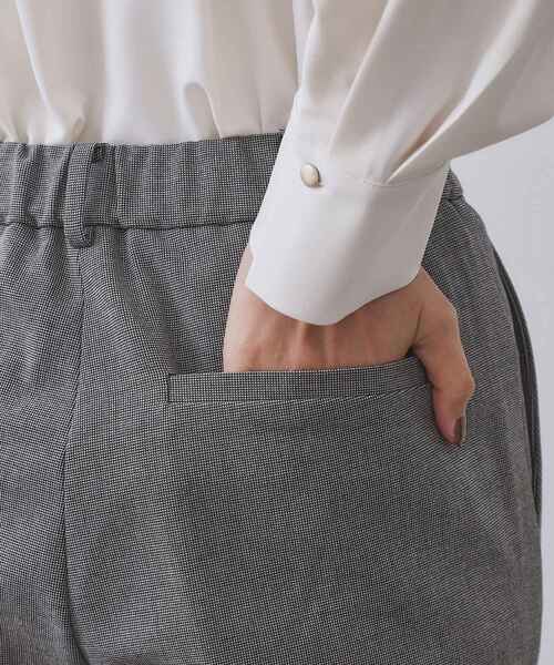 OPAQUE.CLIP（オペークドットクリップ）の「ウォームタッチ テーパードパンツ【洗濯機洗OK/ストレッチ】≪SS～LL≫（その他パンツ・レディース・ブラック/ブラック系/オフホワイト・38/40/36/34/42）」の20枚目の写真