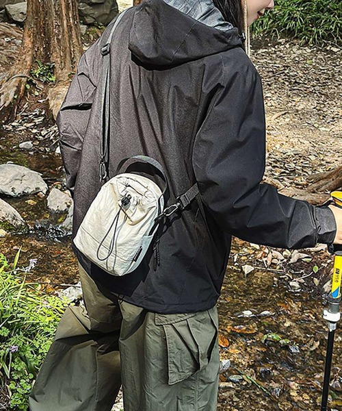 セール】【SETUP7】ミニショルダーサコッシュ ペットボトル収納